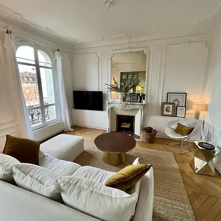 Apartment Grand Haussmannien A 12 Min De Paris - Chic Spacious Classic Parisian Enghien-les-Bains